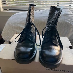 Dr. Martens Black Pascal Croco boots